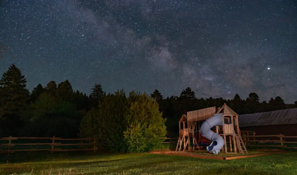 Creative Commercial Video Production Hollywood FL highlighting premium apartments.