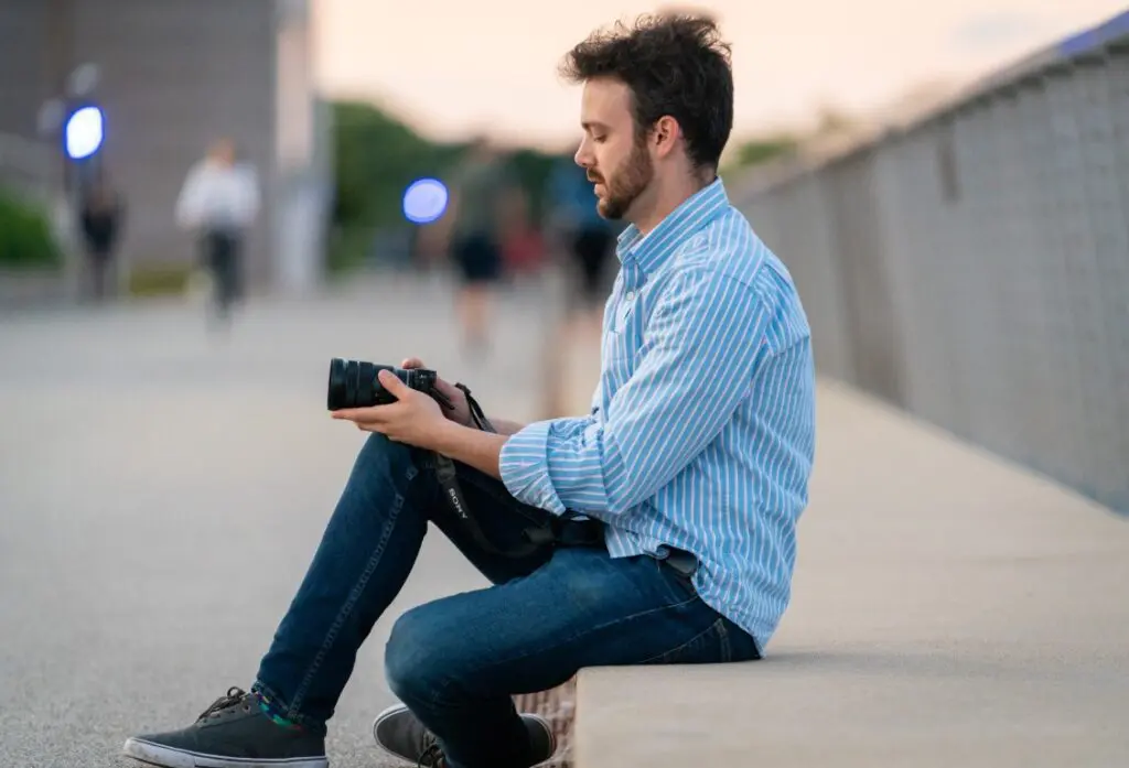 Lifestyle Photography – family walking hand in hand