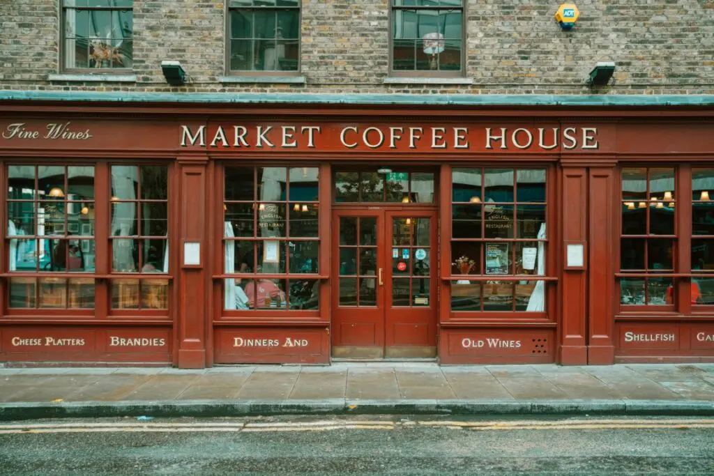 Travel and City Photography – Los Angeles streets with neon lights