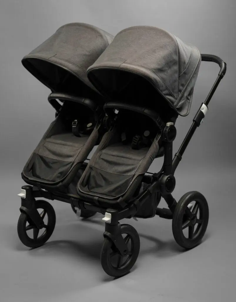 Elegant clutch purse product photography with model – commercial photographer and filmmaker Hollywood Florida