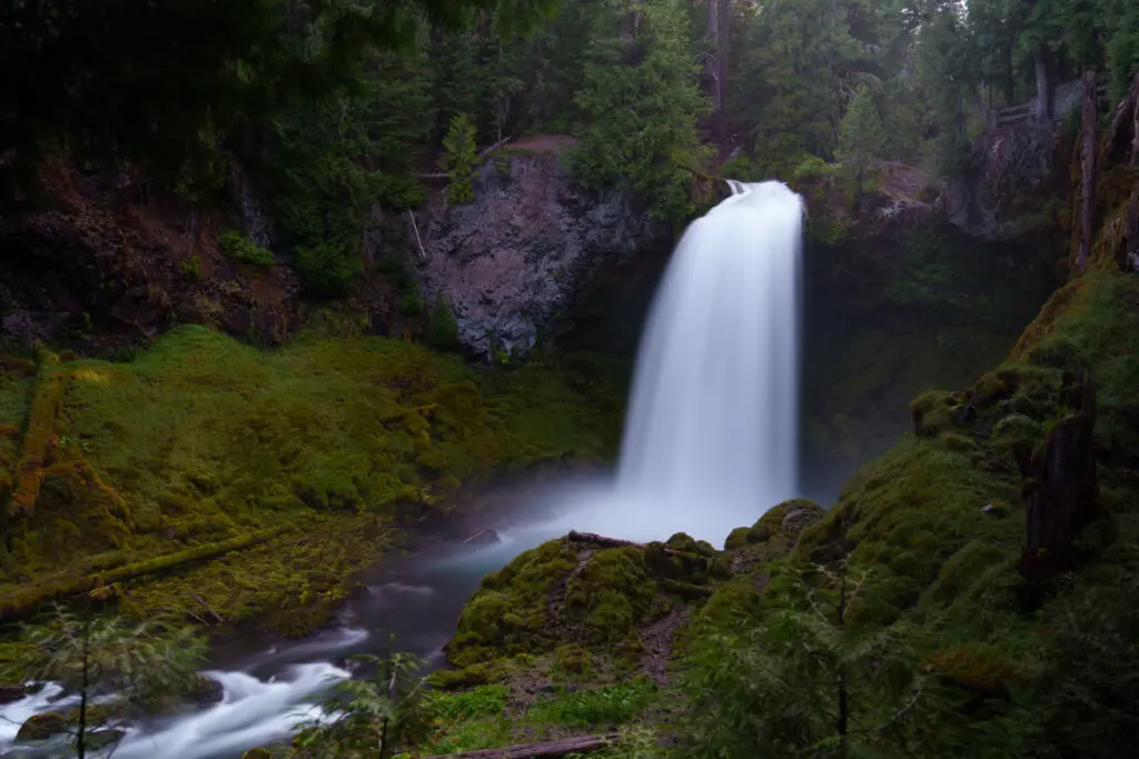 DOV09350 1 Sahalie Falls, Wilmette National Forest Oregon