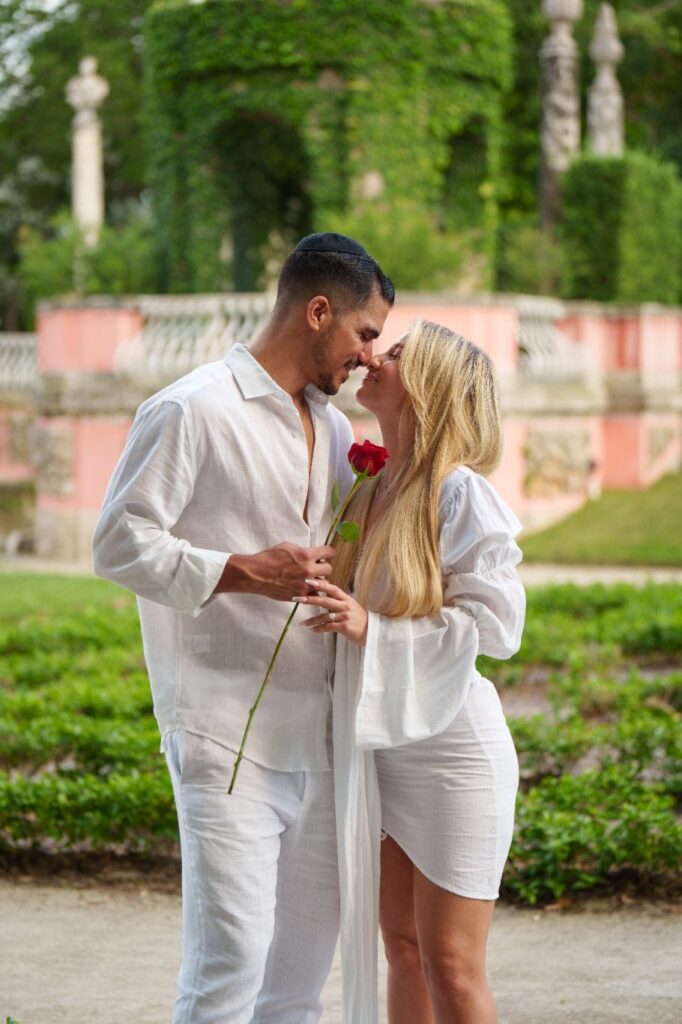 Couples Photography – natural laughter moment in park