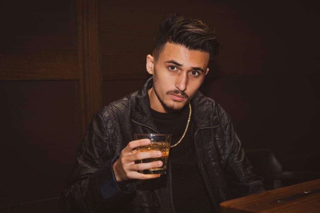 Lifestyle and Portrait Photography – smiling woman at local market