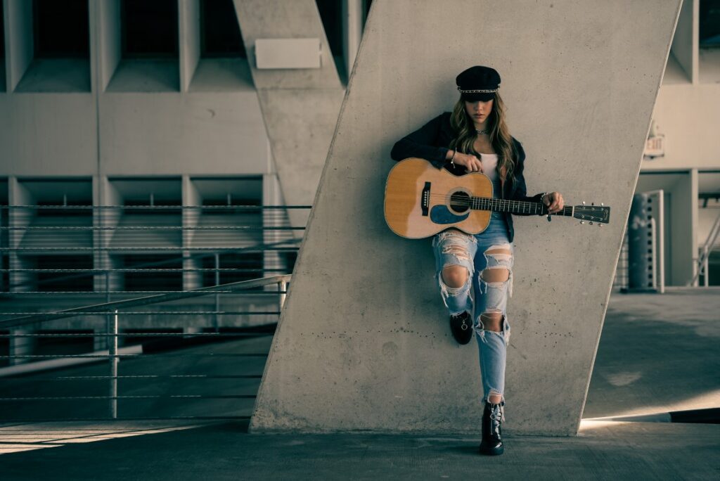 Lifestyle Photography – family lifestyle portrait outdoors