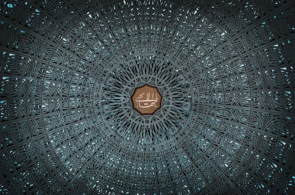 Photo Art – creative shadow and light composition