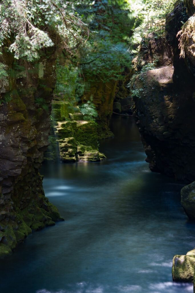 Toketee falls oregon umpqua national forest