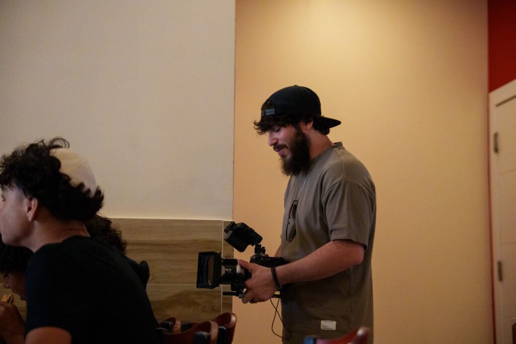 Behind the scenes on the Shorashim Short Film shoot with Dov Gurewicz (photo 12)