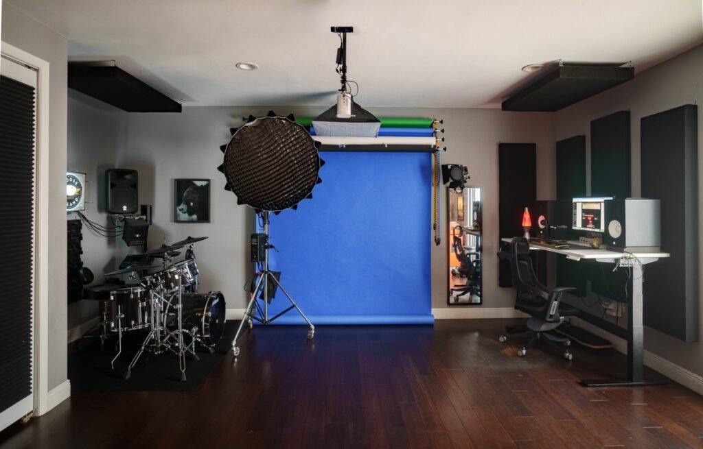 Dov Gurewicz's studio interior