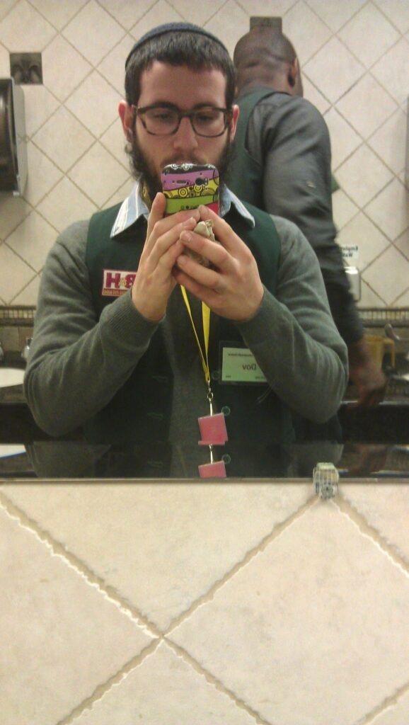 Dov Gurewicz working at B&H Photo in New York, 2012