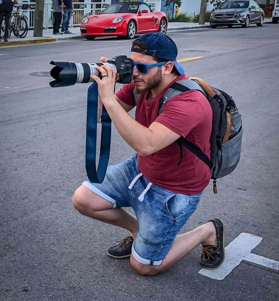 Dov Gurewicz shooting street photography